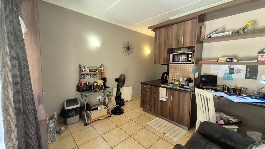 1 Bedroom Property for Sale in Die Bult North West